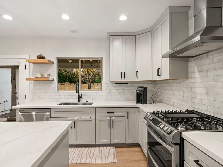 3515 E Piccadilly Rd — Photo 14