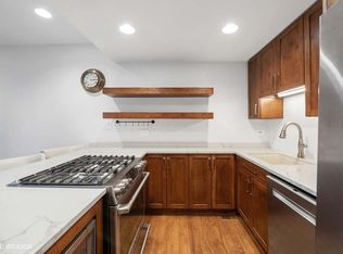 1730 W Terra Cotta Pl APT G, Chicago, IL 60614