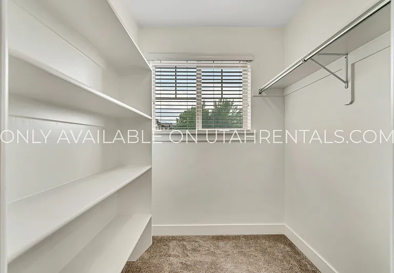 1638 E Aspen Loop — Photo 17
