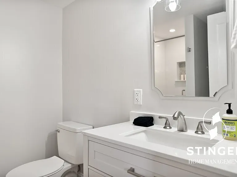 606 Carteret St #2 — Photo 8