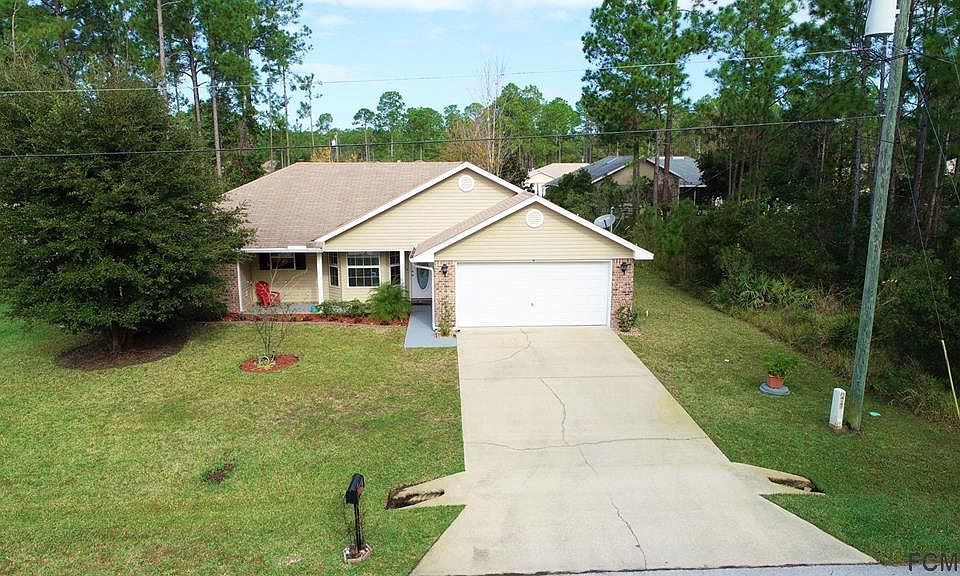 1st image of 4 Reindeer Ln