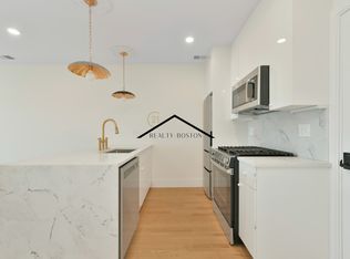 219 Paris St #6, Boston, MA 02128