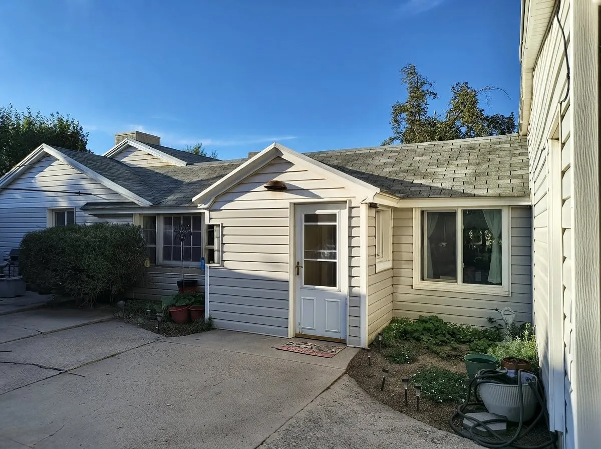Spacious 4 Bed Single Family Home in West Bountiful! $1600/mo — Photo 1