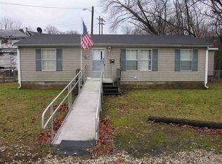 525 27th St W, Huntington, WV 25704