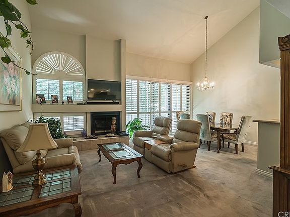 3rd image of 18843 Hatteras St Unit 10
