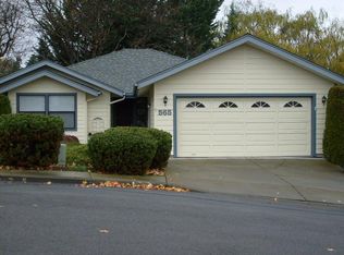 565 Oak Hill Cir, Ashland, OR