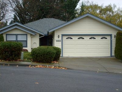 565 Oak Hill Cir, Ashland, OR, 97520