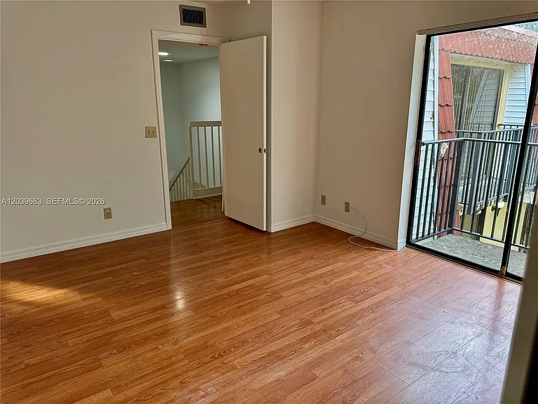 721 NW 99th Cir #721 — Photo 11