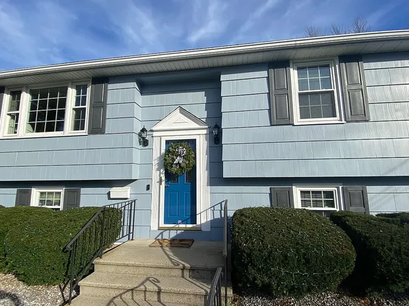 4 Ridge Rd, Rocky Hill, CT 06067