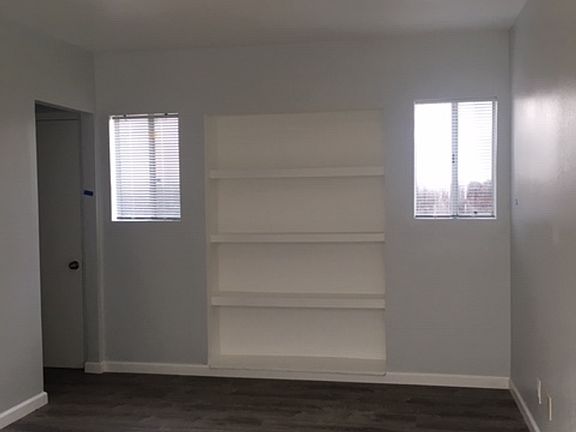 5th image of 1135 Dawson Ave APT 6