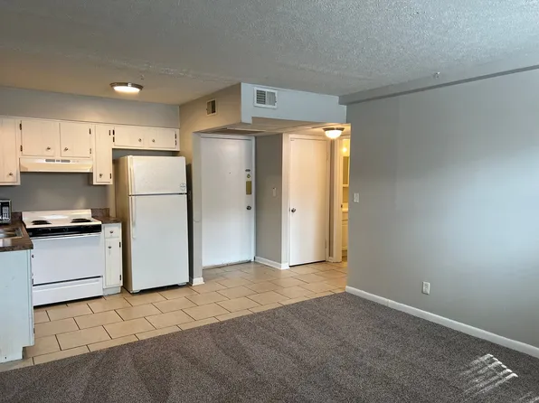 Parkside Apartments, 810-811 Howard Ave #811-19W, Jeffersonville, IN 47130