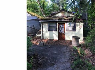 28 Point Breeze Ave, Clementon, NJ 08021