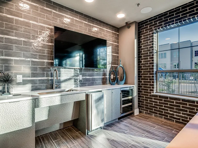 Luxia River East — Photo 25