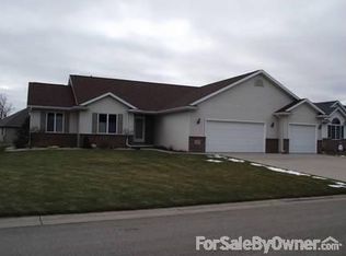 5529 W Cedar Crest Ct, Appleton, WI 54914