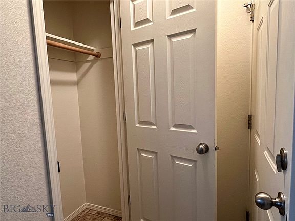 4th image of 1112 Longbow Ln APT C