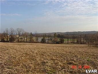 2nd image of 3438 Pheasant Hill Dr