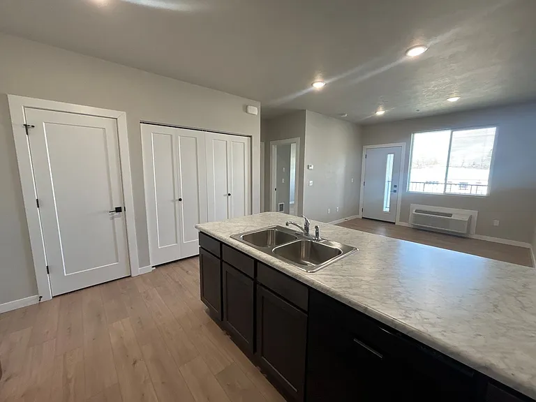 522 W Bickford St — Photo 17