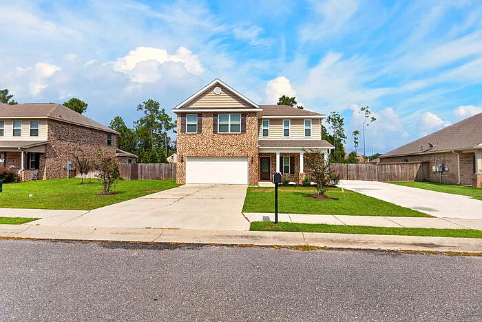 4 bed, 2.5 bath, 2474 sqft, $2,300 — Photo 4
