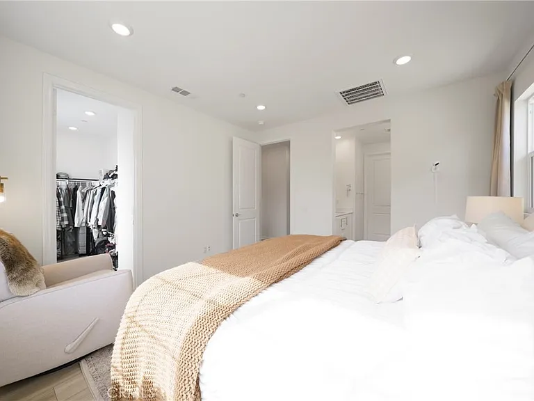 27658 S Heartwood Dr — Photo 20