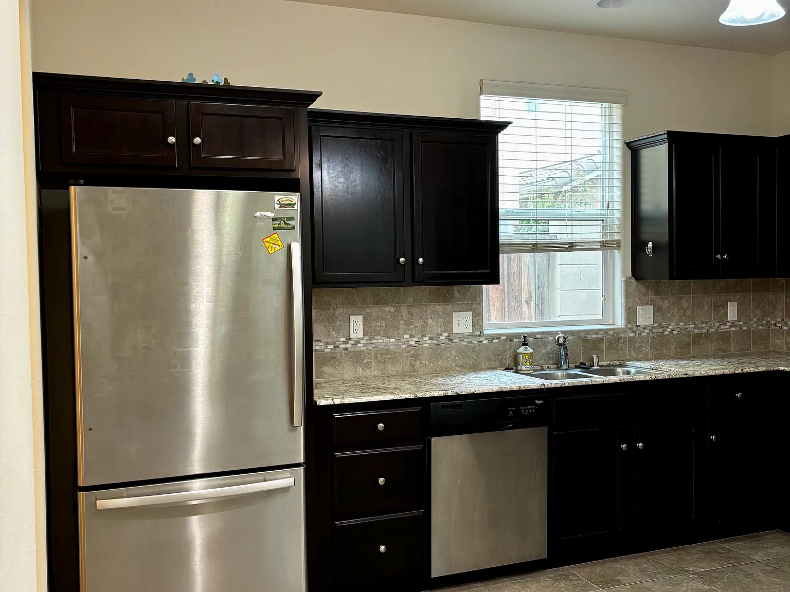 3 bed, 2.5 bath, 1413 sqft, $2,250 — Photo 3