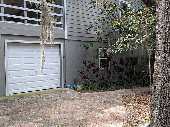 4th image of 1048 Suwanee St #B