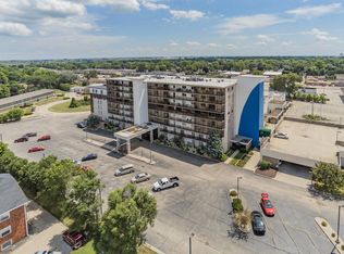 1133 N 7th St APT 505, Rochelle, IL 61068