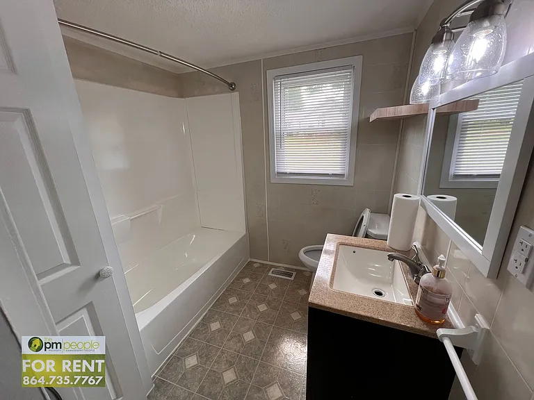 114 Radcliff Dr — Photo 16