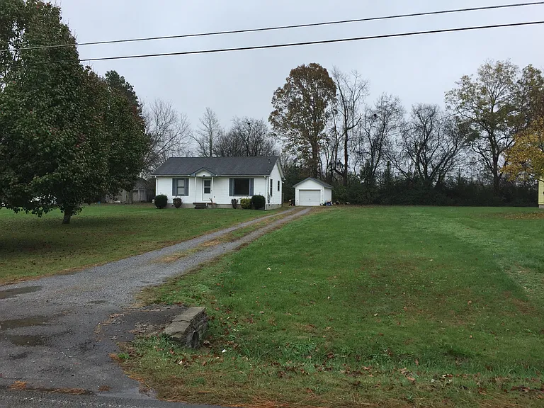 6318 Eatons Creek Rd — Photo 1