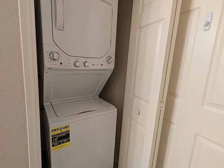 911 N Orange Ave #122 — Photo 13