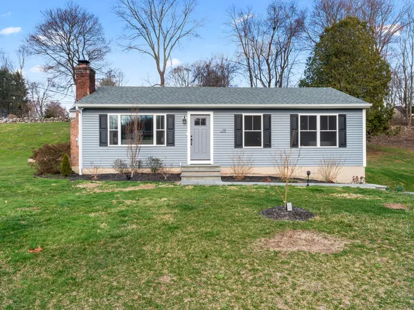 15 Baldwin Road, Newtown, CT 06470