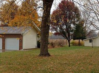 7450 Commune Ct, Cedar Rapids, IA 52411