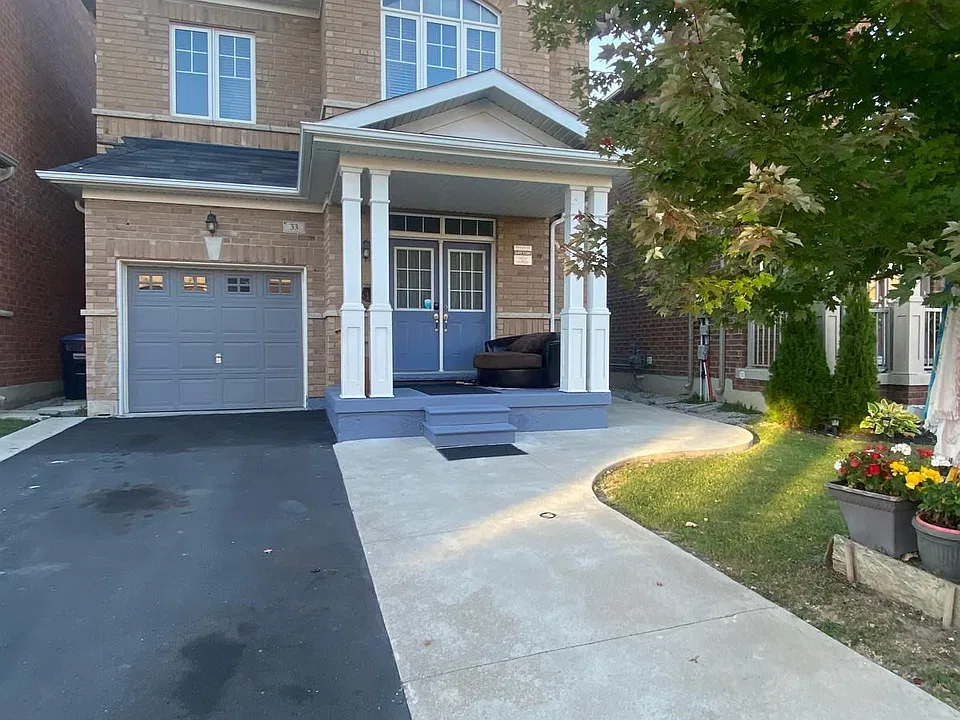 33 Truro Cir