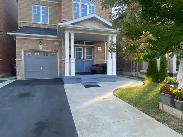 33 Truro Cir, Brampton, ON L7A 4E4