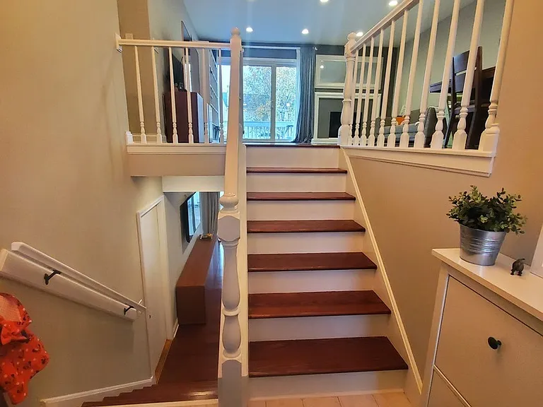 940 Burgess Cir — Photo 2