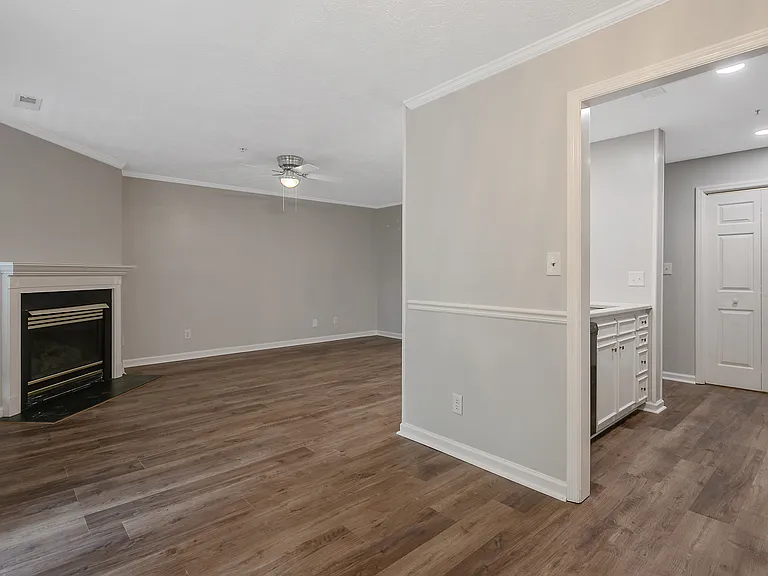 295 Warton Ln #7 — Photo 23