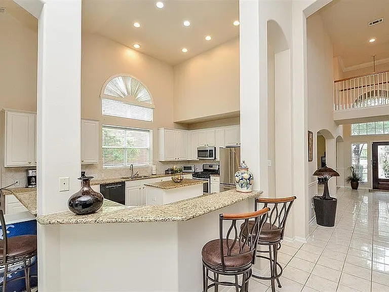 1306 Ventura Canyon Dr — Photo 14