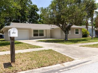 2701 S Dellwood Dr, Eustis, FL 32726