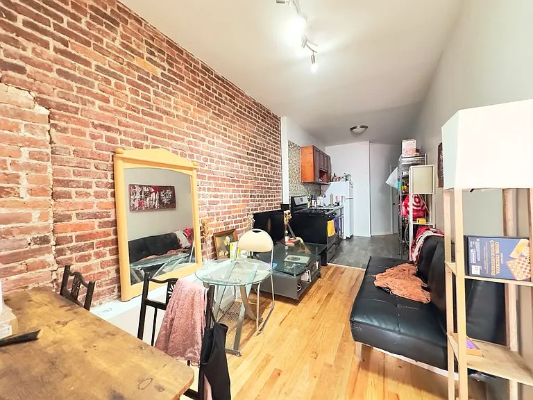 20 Covert St #4L — Photo 9