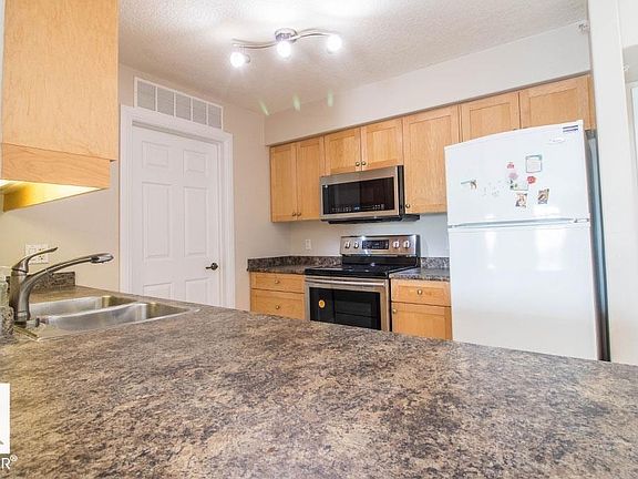 4th image of 13111 140th Ave NW #418