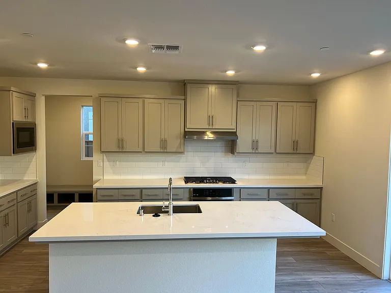 5312 Hinton Dr — Photo 4