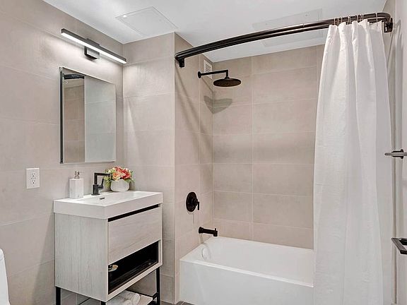 3rd image of 350 45th St #5A
