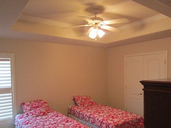 4th image of 14901 Windward Dr APT 204