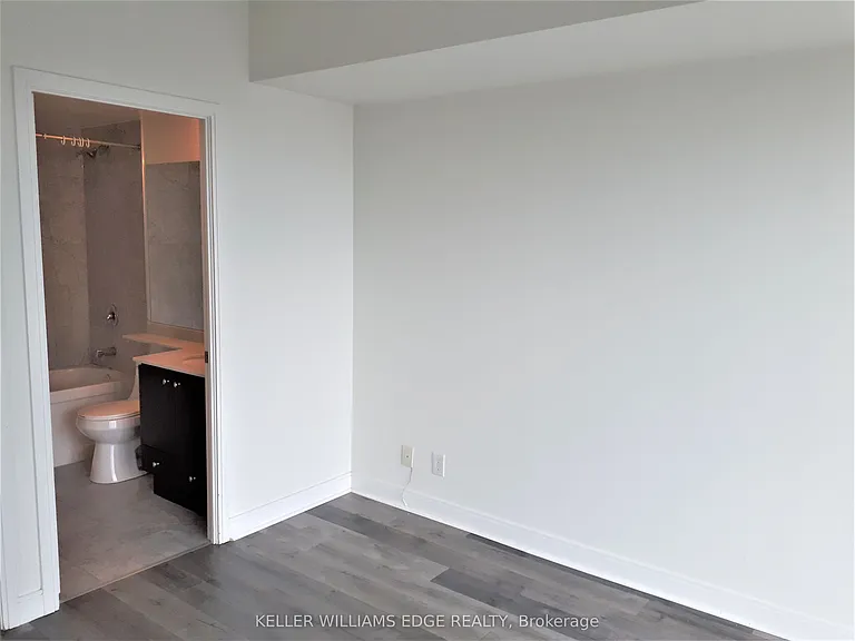 50 Absolute Ave E #3906 — Photo 15