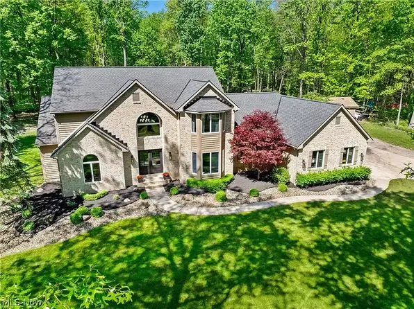 5130 Hecker Dr, Brecksville, OH 44141
