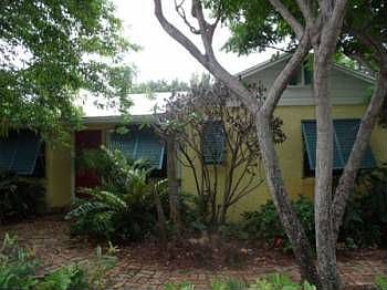 1st image of 326 Dartmouth Dr