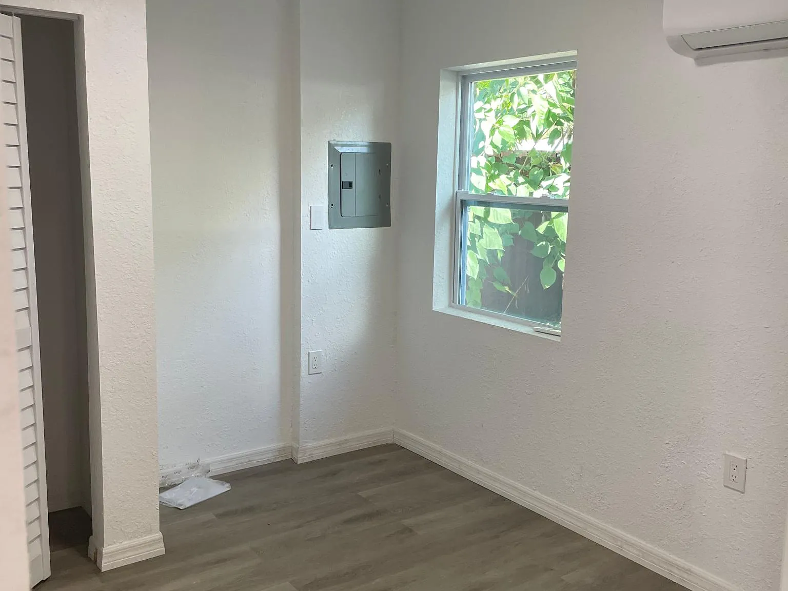 2 bed, 610 sqft, $1,700 — Photo 3