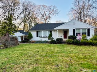 195 Farmstead Ln, Glastonbury, CT 06033