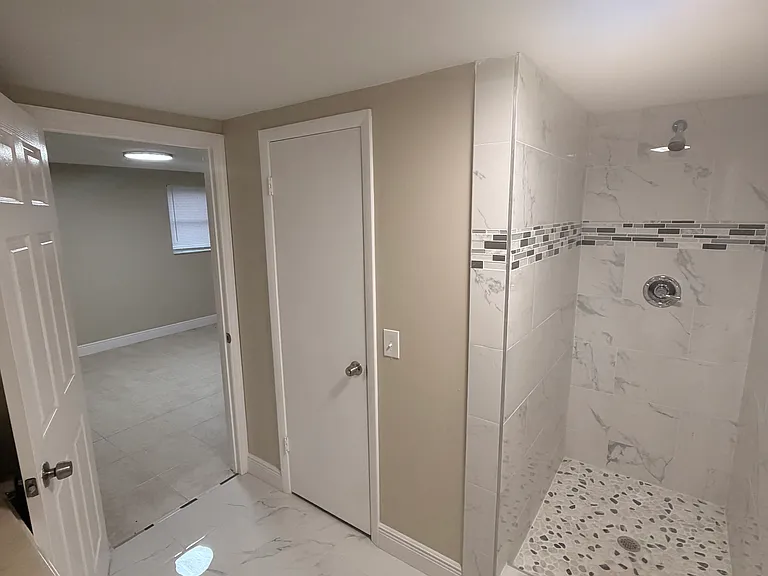 1315 W Avon Blvd — Photo 9