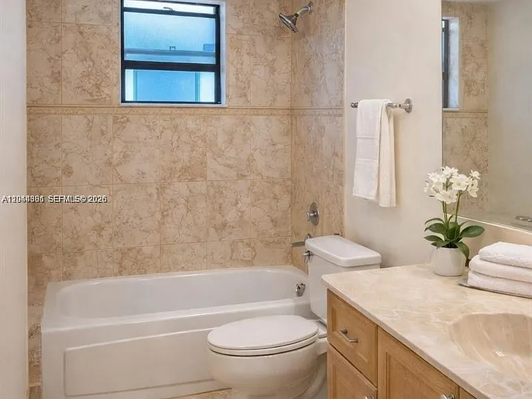 18352 181st Cir S — Photo 11