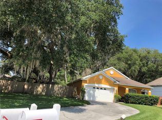 15904 Stags Leap Dr, Lutz, FL 33559